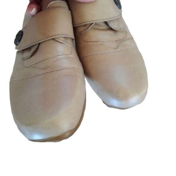 Munro Loafers Professional Leather Slide On Loafers Hook Loop Closure Tan Sz 8N - Picture 9 of 11
